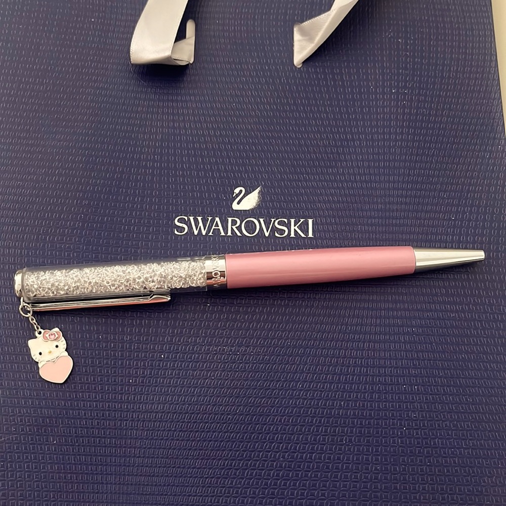 Authentic NWT Swarovski Hello Kitty crystal Pen